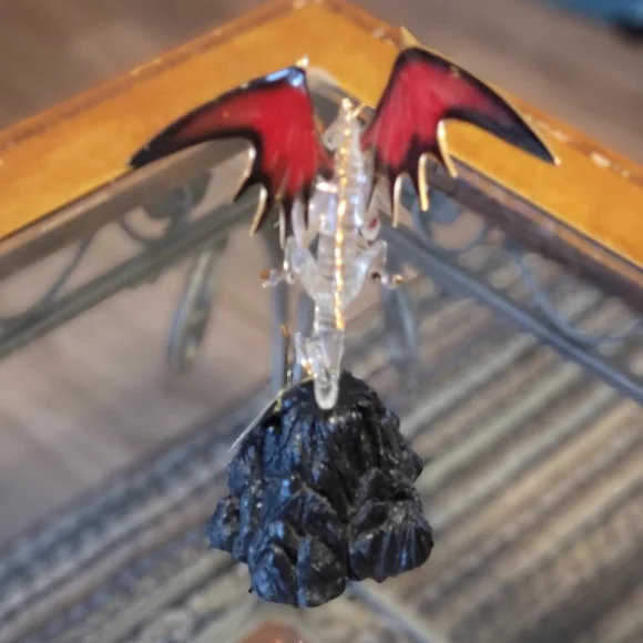 Glass Baron Crystal Ruby Red Wing Dragon - Picture 6 of 12